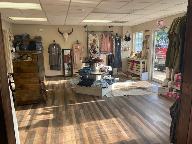 Willow Brook Boutique - Crawfordville