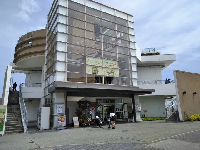 パークセンタービジター棟