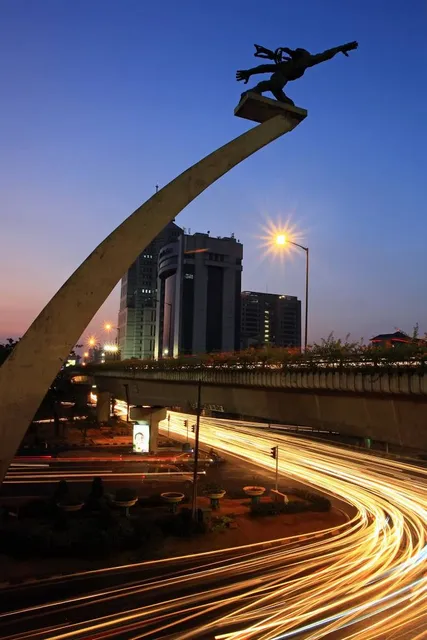 Monumen Patung Dirgantara