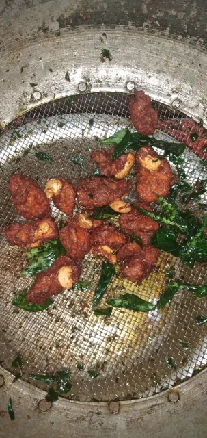 Balu,s Cashew Chiken Pokoda