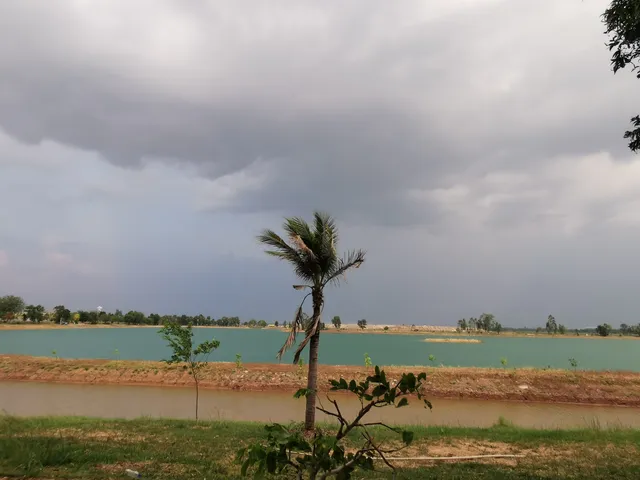 Prasat Golden Beach (หาดปราสาททอง)