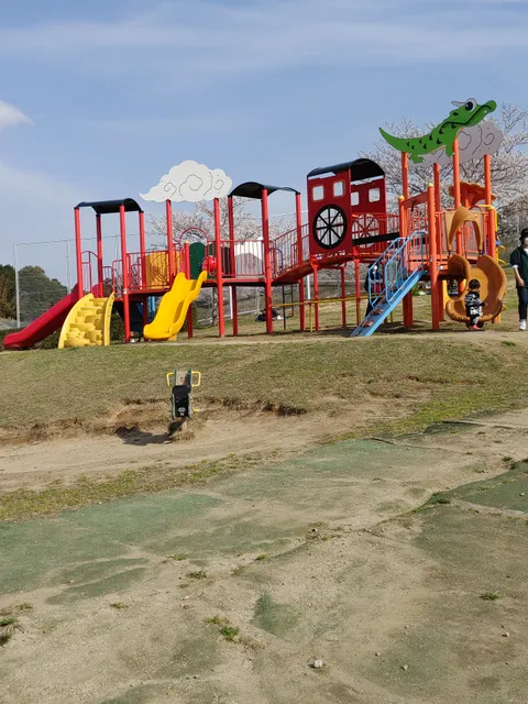 ふれあいの森 総合公園 子どもの遊び場 わんぱく広場（遊具広場）