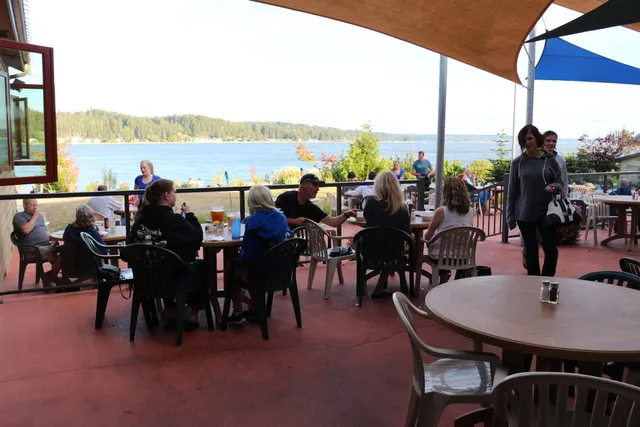 The Boat House Restaurant & Bar