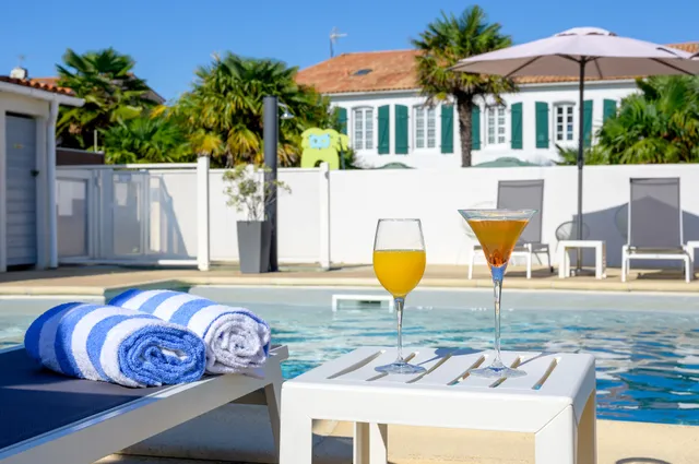 Le Clos Rhéa - Locations de vacances - Chambres d'hôtes - Spa & Bien être holistique