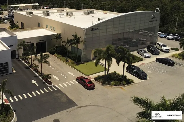 INFINITI Stuart