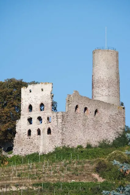 Kastelen Tower Ruins