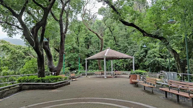 Tai Po Contour Sitting-out Area