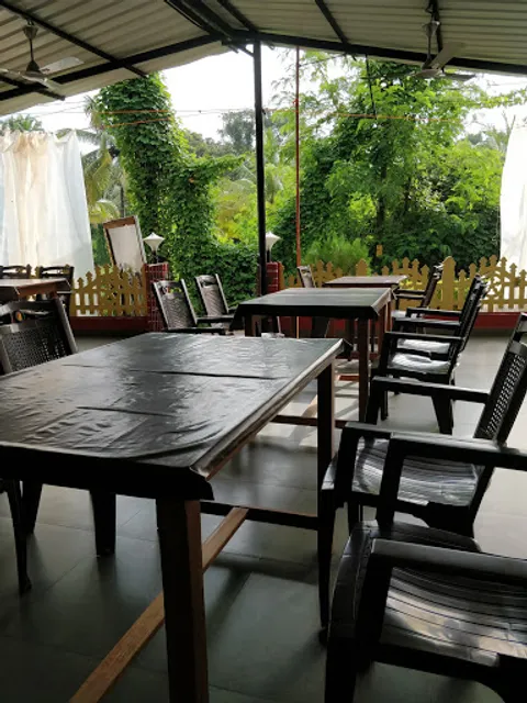 F.X.PEREIRA Bar n Restaurant.