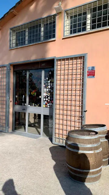 Rebel's Brewery & Tap Room Garden