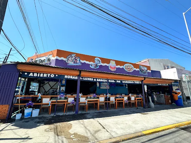 Mariscos El Socio