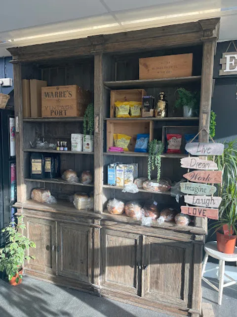 Daisy’s Pantry Artisan Bakery Cafe