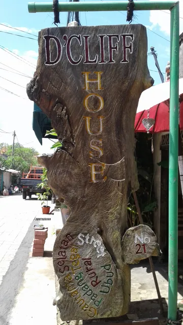 D'CLIFF HOUSE