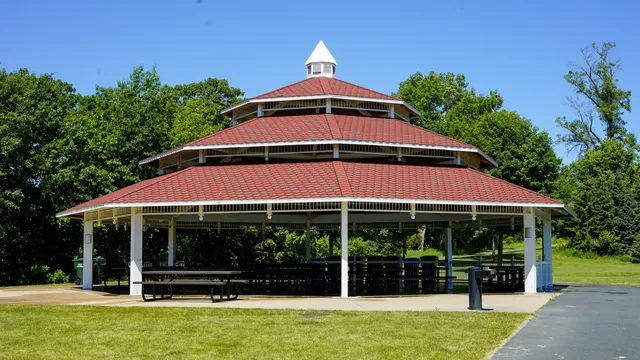 Riley Lake Park Pavilion