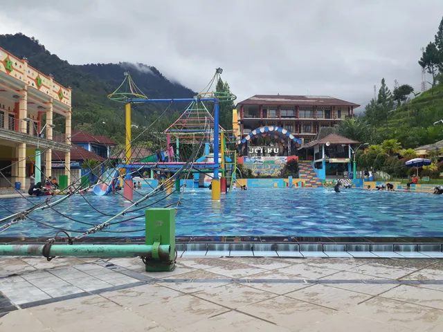 Hot Water Boom, GUCI-KU