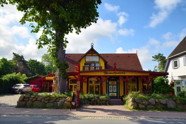 Heimatgalerie & Bernsteinmuseum Prerow