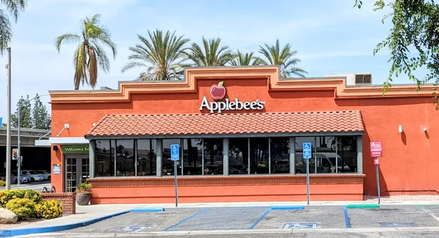 Applebee's Grill + Bar