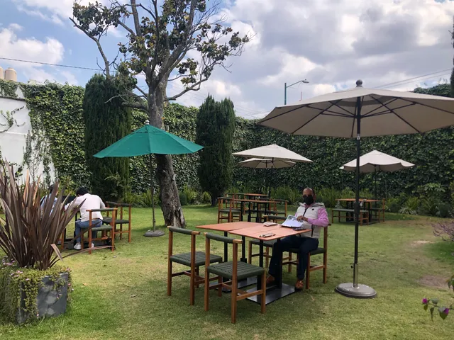 Moradores, Casa Pública.