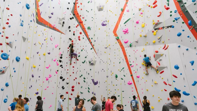 High Point Climbing and Fitness - Mid City