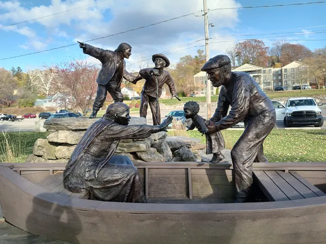 Freedom Crossing Monument