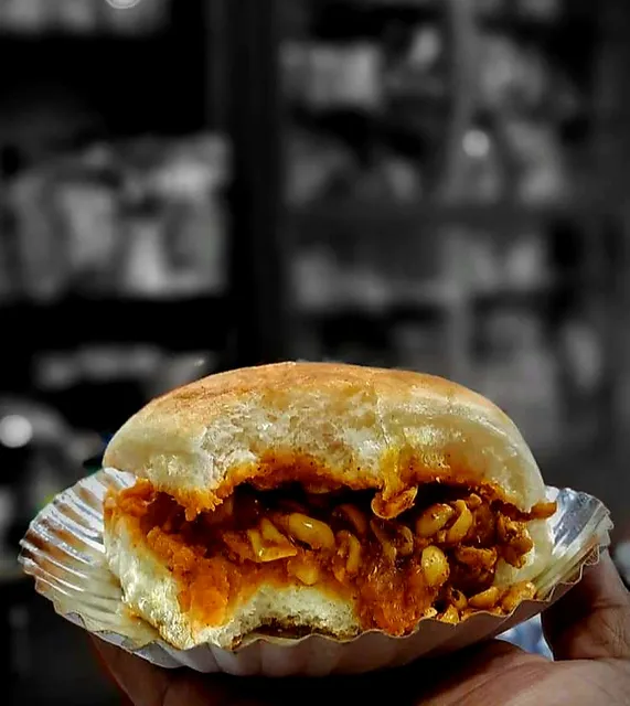 Mandvi Double Roti Vala