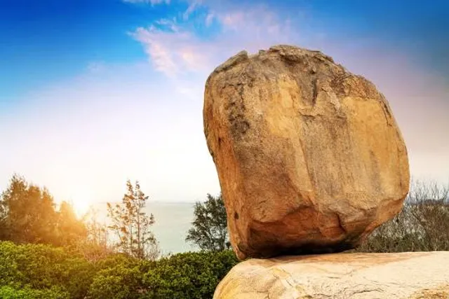 Fengdongshi Scenic Area Parking Lot