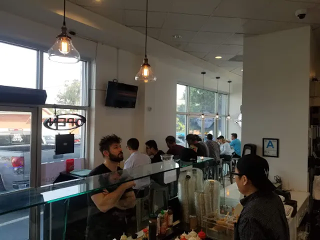 NISHI Poke Sushi Roll