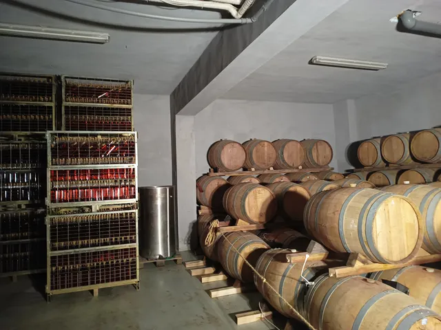 ESTATE THEODORAKAKOS