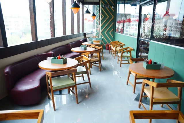 Octant Pizza Seasons Mall Pune