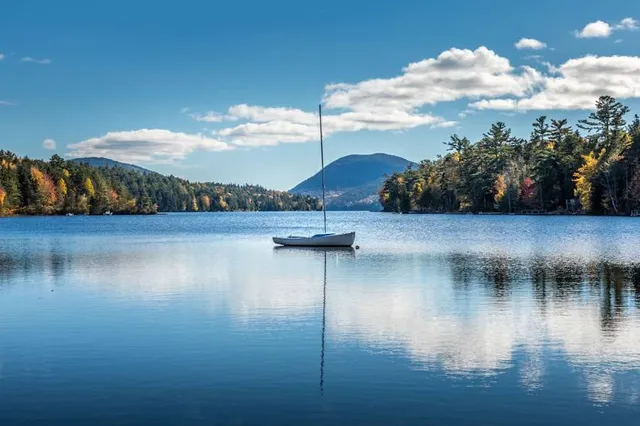Mirror Lake Public Beach