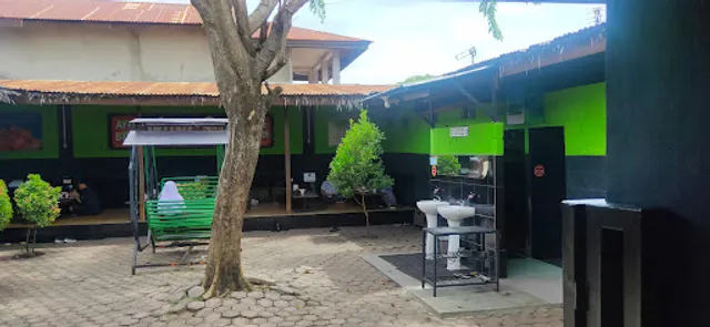 Wong Solo Simpang Surabaya