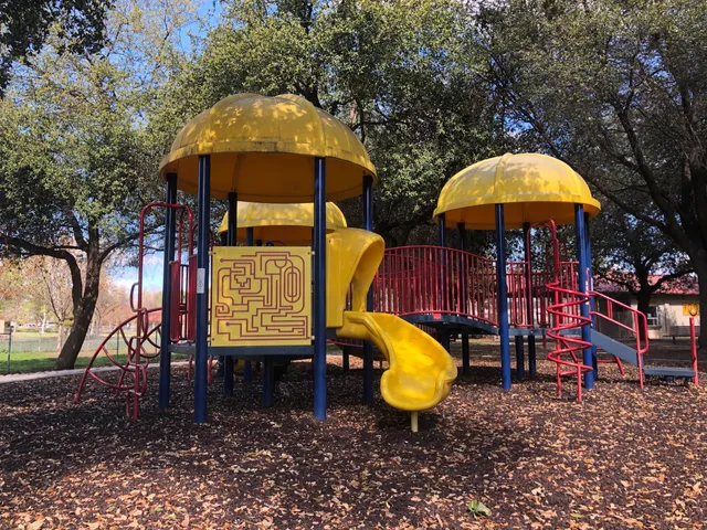 Sierra Bicentennial Park