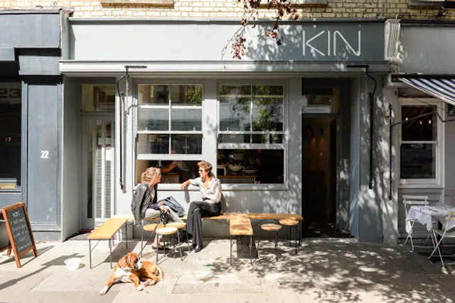 KIN Cafe & Restaurant