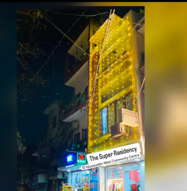 The Super Residency Near Nizamuddin Auliya Dargha