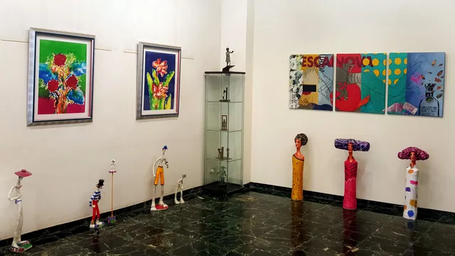 Sanchez y Juan Galería de Arte