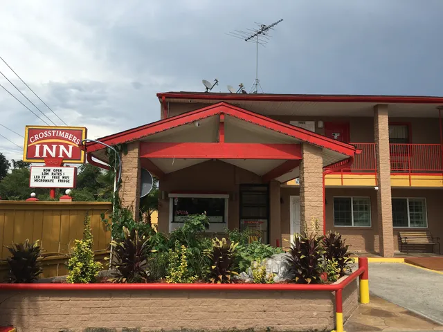 CROSSTIMBERS INN