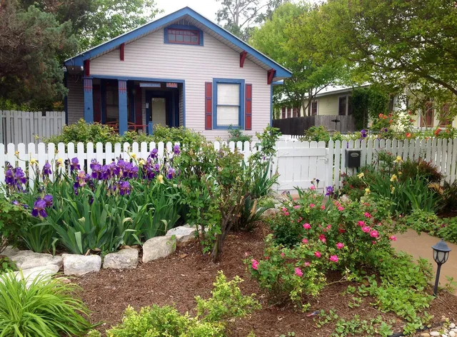 Southern Charm Bed and Breakfast