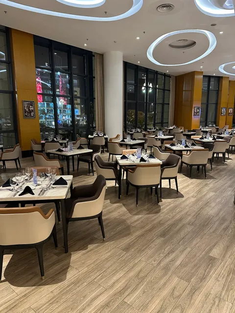 ADD Restaurant | Ethiopian Skylight Hotel | ስካይላይት ሆቴል አድ ሬስቶራንት