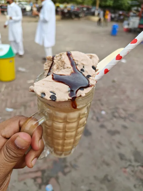 3 Idiot Cafe and Resturant