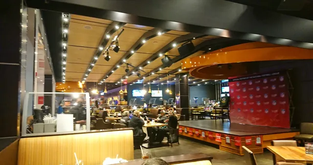 Simcoe Yard House Pub