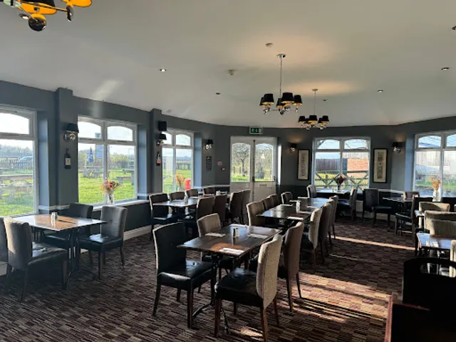 Red Lion Inn & Motel