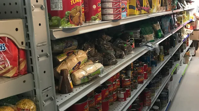 Tienda La Esperanza y Taqueria Guate-Mex