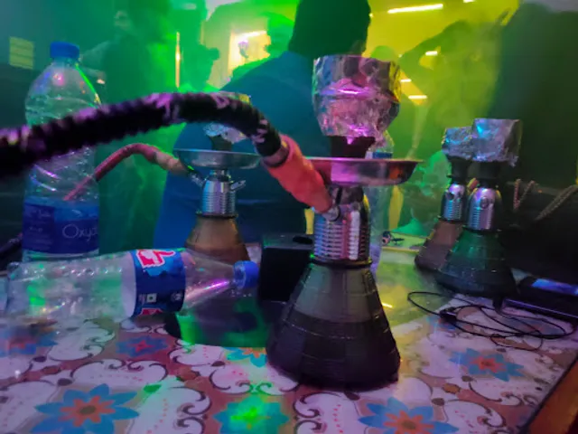 Loud 9 Cafe n Lounge