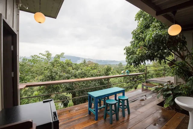 ธารบุรี รีสอร์ท