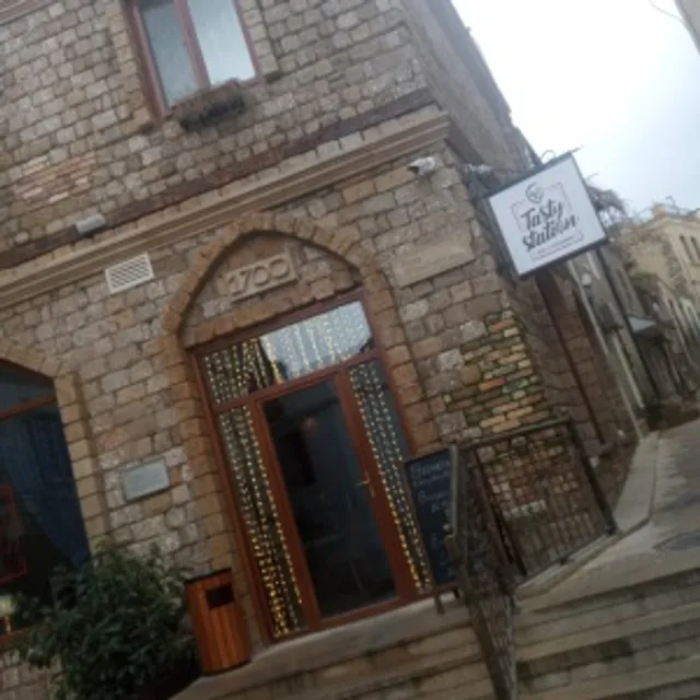 Aliagha Vahid Monument