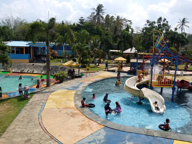 Pikatan Water Park