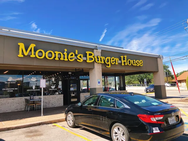 Moonies Burger House - Anderson Mill
