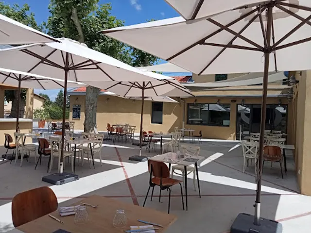 Saison2 - Restaurant Et Lieu De Réunion/Séminaire