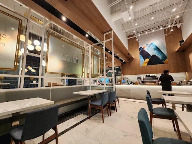 LA PETITE COLLINE & SHAN SHAN CAFE