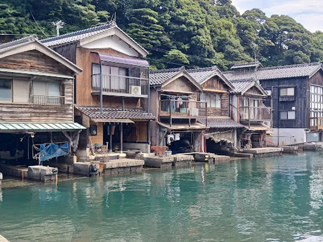 伊根町日出の舟屋