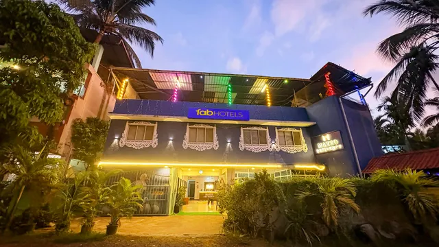 FabHotel Mazzo Residency